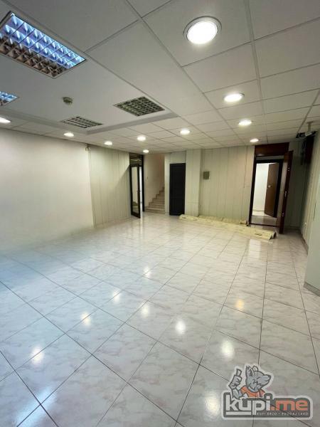 [IZDAJEM] 171 m2 Poslovni prostor u centar Baru, Montenegro