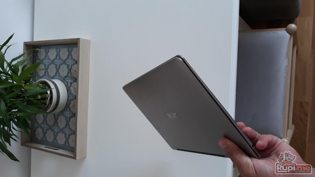 Prodajem laptop
